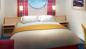 1548636745.6992_c358_Norwegian Cruise Line Norwegian Sky Accommodation Family oceanview Porthole.jpg